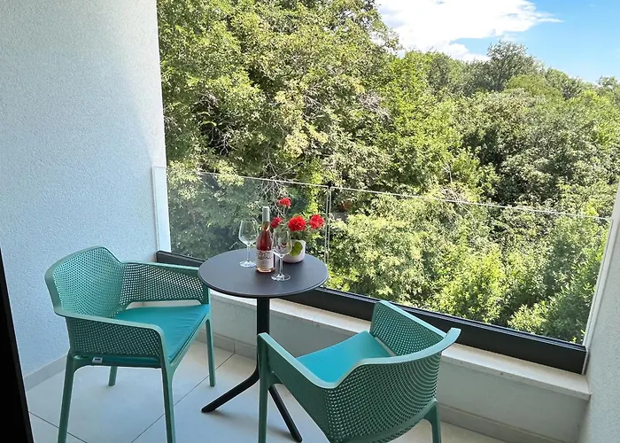 The Modern In The Nature With A Pool & Gym Apartmán *