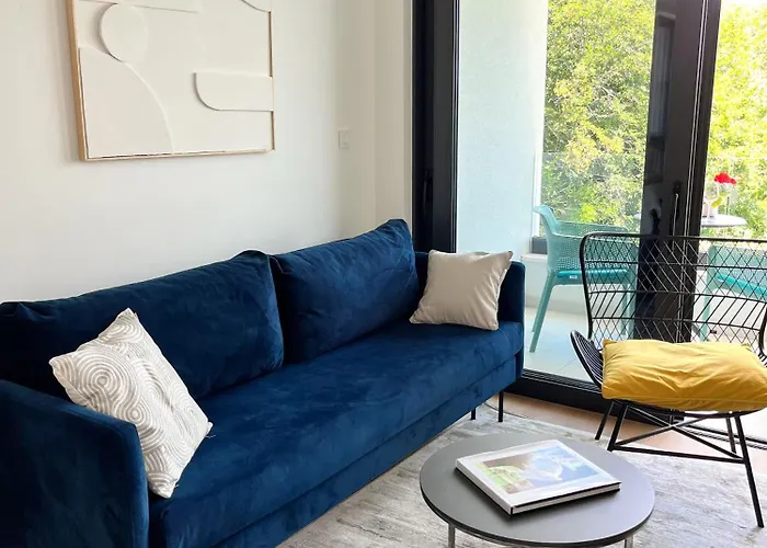 The Modern In The Nature With A Pool & Gym Apartmán