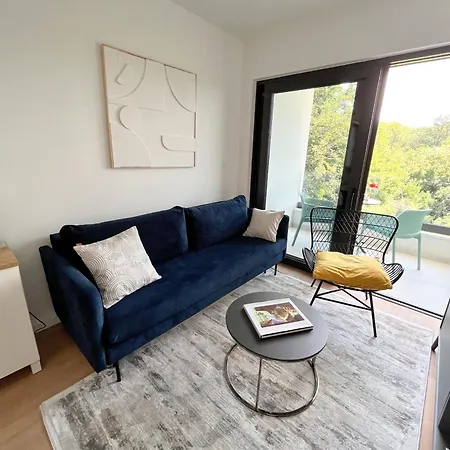 The Modern In The Nature With A Pool & Gym Appartamento *