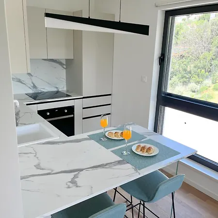 Appartamento The Modern In The Nature With A Pool & Gym Kostrena