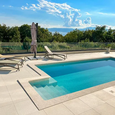 The Modern In The Nature With A Pool & Gym Appartamento Kostrena