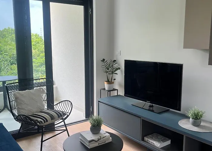 Apartament The Modern In The Nature With A Pool & Gym